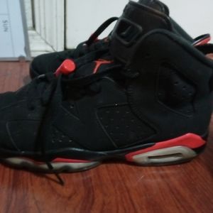 Air jordan retro 6s size 7